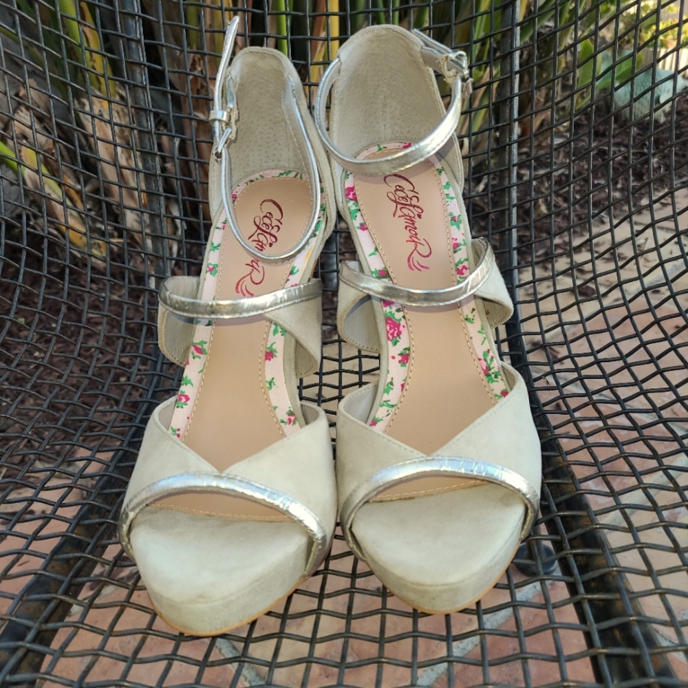 Cece Lamour Platform Heels, Size 9M, Gray